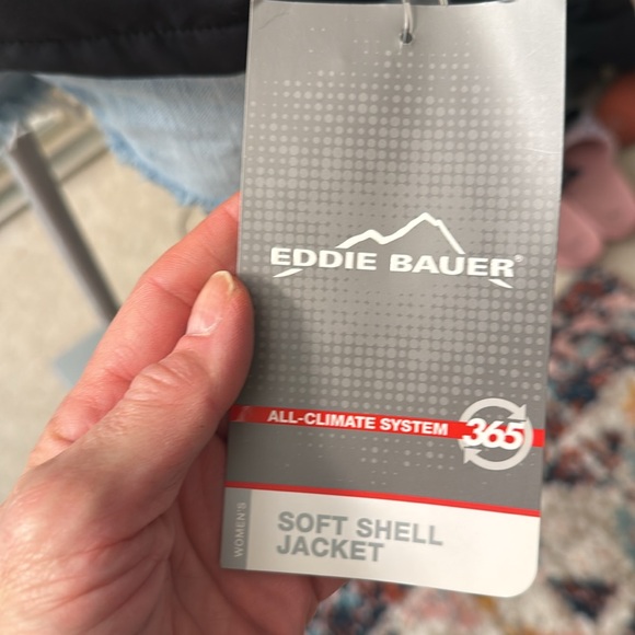 NWT WOMEN’S EDDIE BAUER SOFT SHELL JACKET ALL-CLIMATE SYSTEM. BLACK SIZE SMALL - Picture 2 of 5